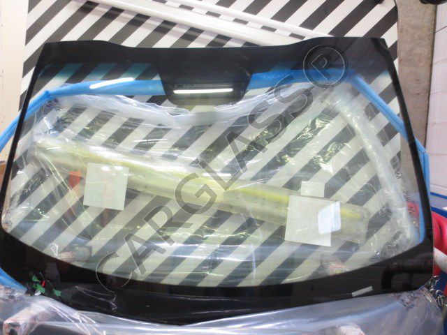 Фото Лобовое стекло на кия оптима, kia optima в наличии на нашем складе