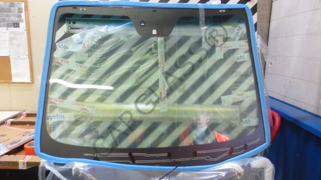 Фото Лобовое стекло на кия черато, kia cerato в наличии на нашем складе